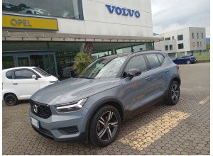 VOLVO XC40 D3 R DESIGN FWD